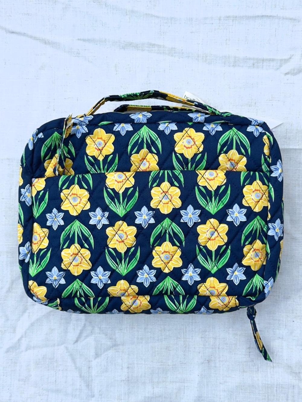 Vera Bradley Daffodils Hanging Travel Organizer - Picture 3 of 11